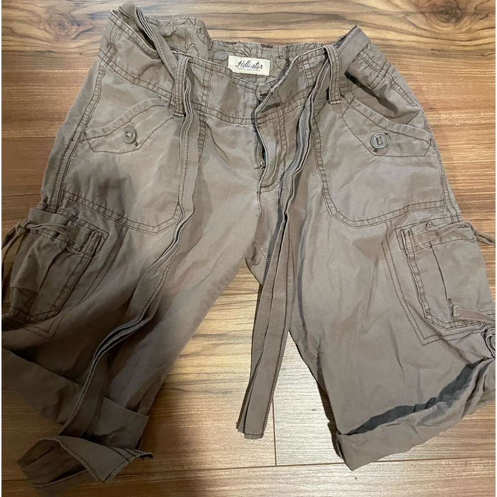 Hollister cargo shorts